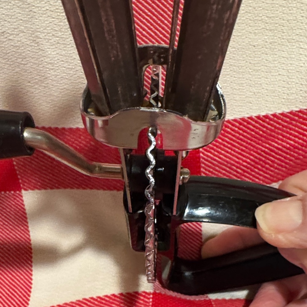 Vintage ECKO (per embossing documented) Metal Egg Beater with a Black Handle. - Picture 13 of 16
